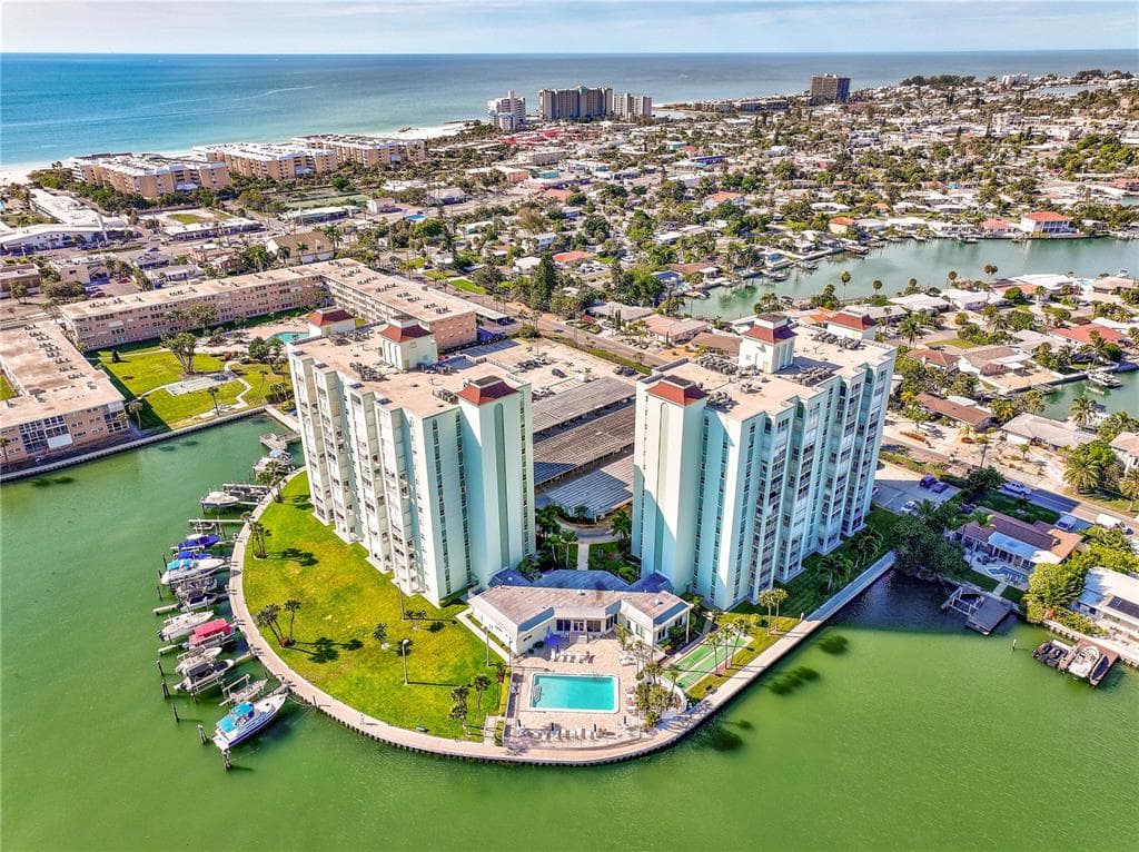 400 64TH AVENUE UNIT 901 ST PETE BEACH, FL 33706