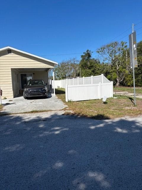 1945 RALLY LANE HOLIDAY, FL 34690