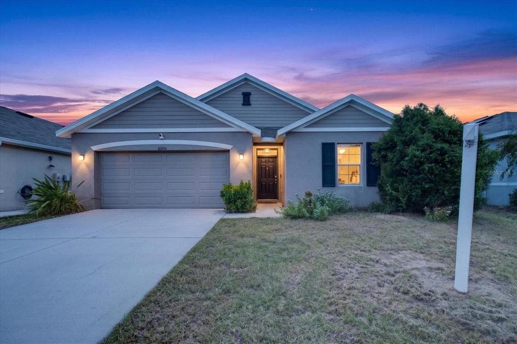 10206 GOLDEN LIGHT COURT