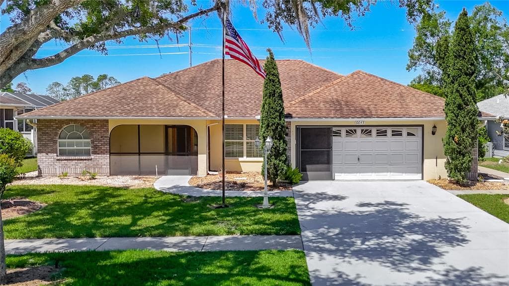 6645 NORTHLAKE DRIVE ZEPHYRHILLS, FL 33542