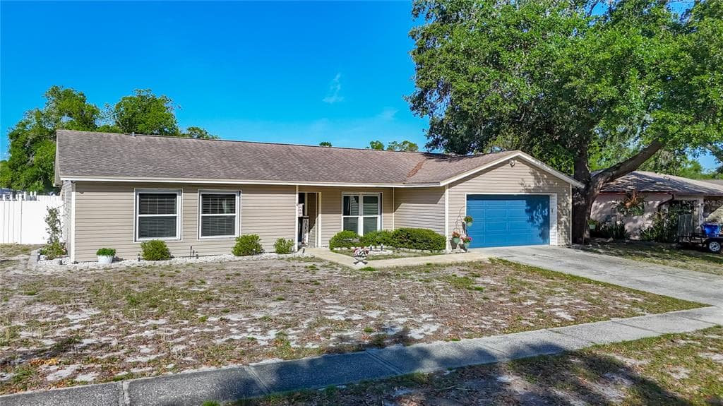 3729 SAND PEBBLE DRIVE VALRICO, FL 33596