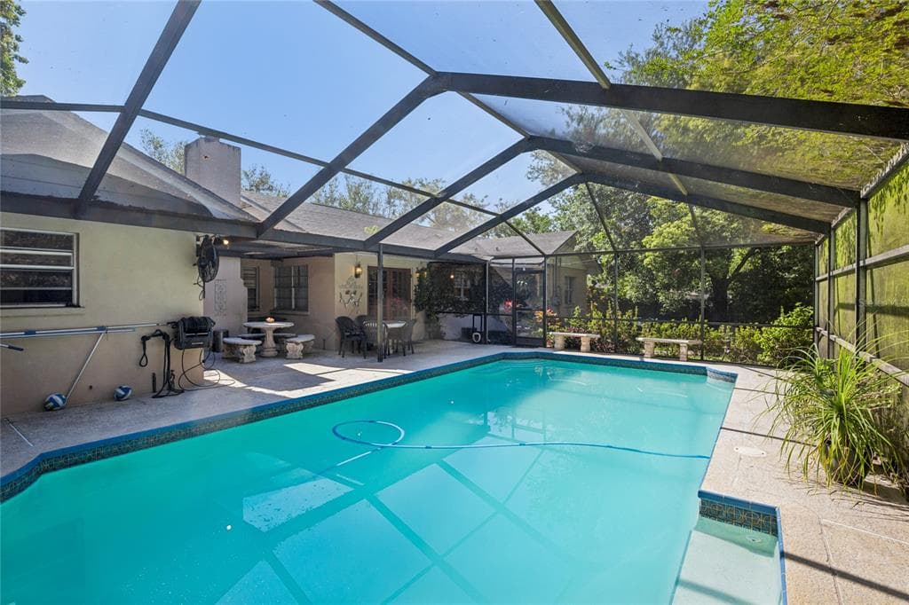 804 WOODRUFF AVENUE CLEARWATER, FL 33756