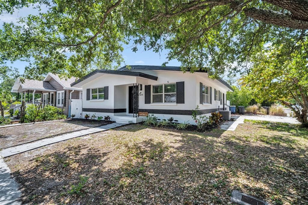 1001 JASMINE WAY CLEARWATER, FL 33756