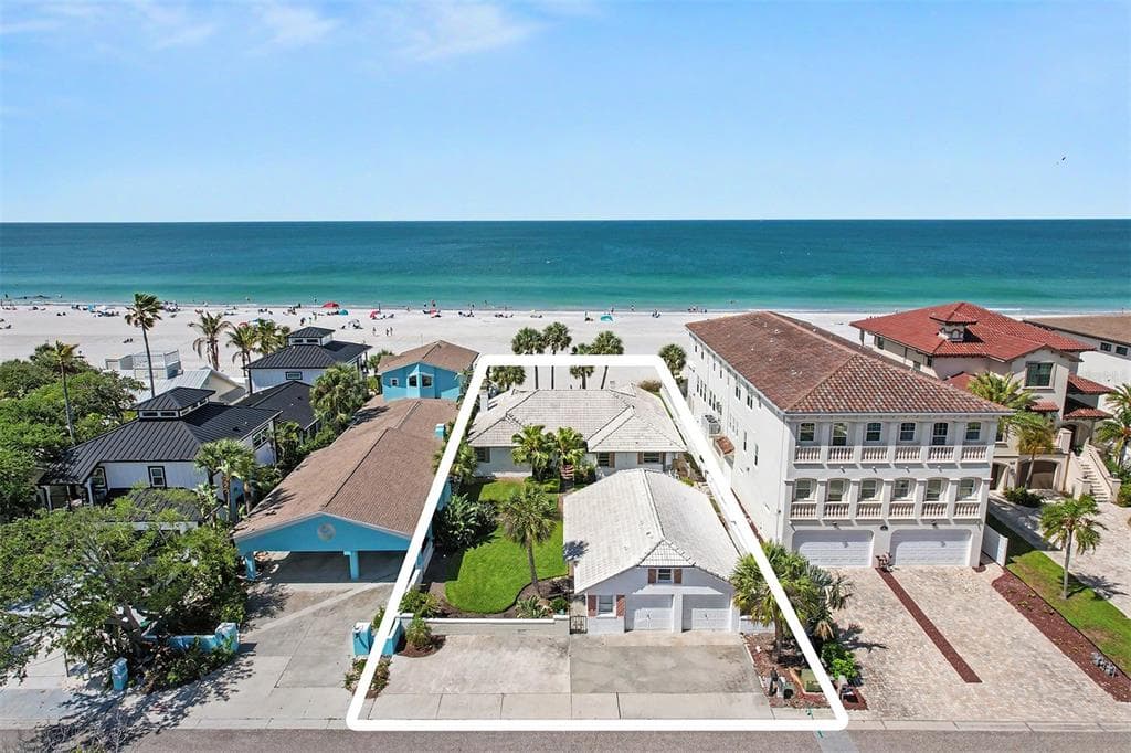 18206 SUNSET BOULEVARD REDINGTON SHORES, FL 33708
