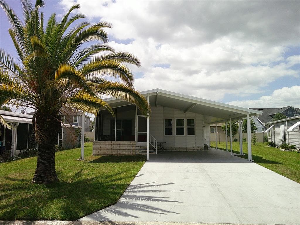 3205 HICKORY DRIVE WESLEY CHAPEL, FL 33543