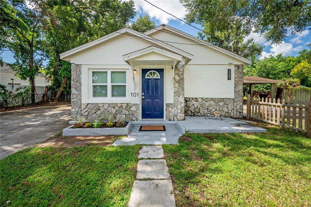 2307 E OSBORNE AVENUE TAMPA, FL 33610
