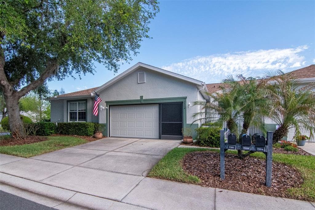 7308 CLEOPATRA DRIVE LAND O LAKES, FL 34637