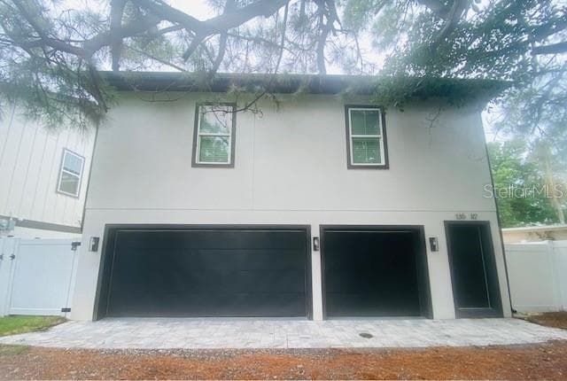 135 48TH AVENUE N UNIT B ST PETERSBURG, FL 33703