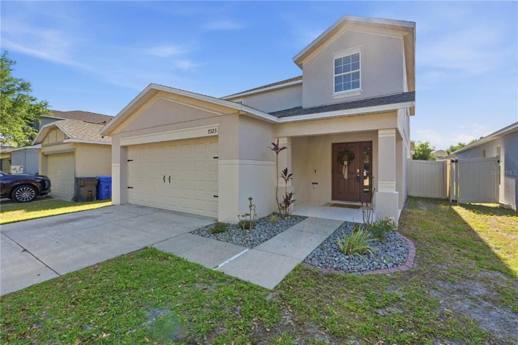 7323 LUMBER PORT DRIVE RUSKIN, FL 33573
