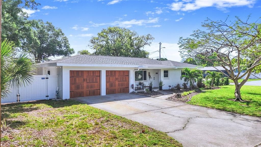 101 N MERCURY AVENUE CLEARWATER, FL 33765