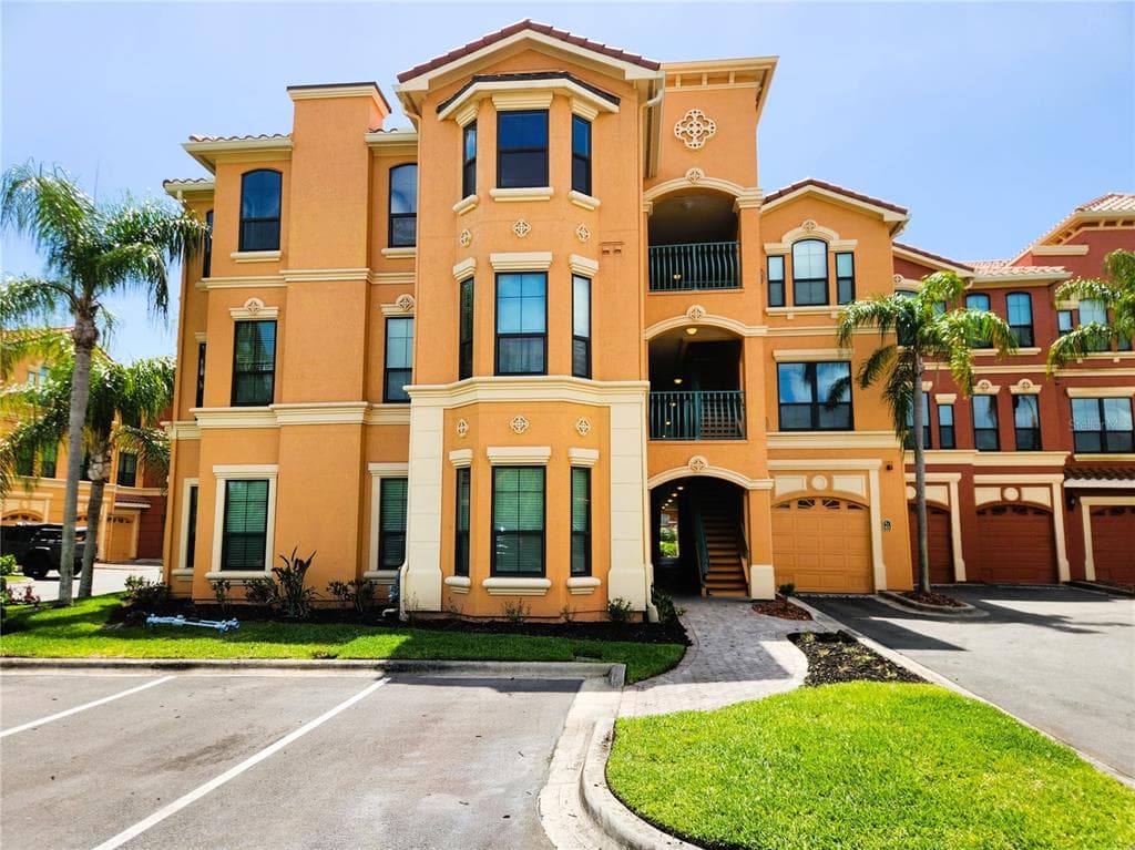 2733 VIA CIPRIANI UNIT 810A CLEARWATER, FL 33764