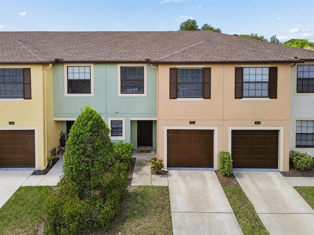 2510 EDGEWATER FALLS DRIVE BRANDON, FL 33511