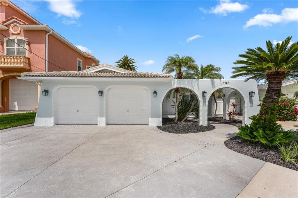 3747 FLORAMAR TERRACE NEW PORT RICHEY, FL 34652
