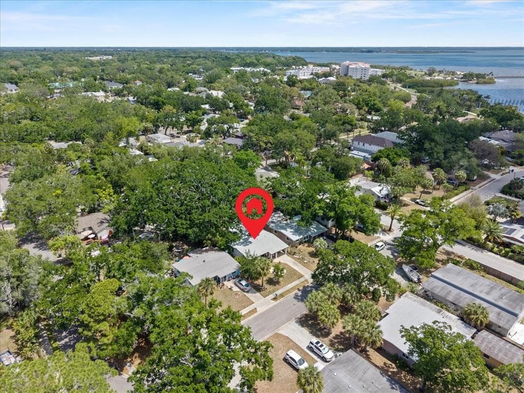 531 6TH STREET S SAFETY HARBOR, FL 34695