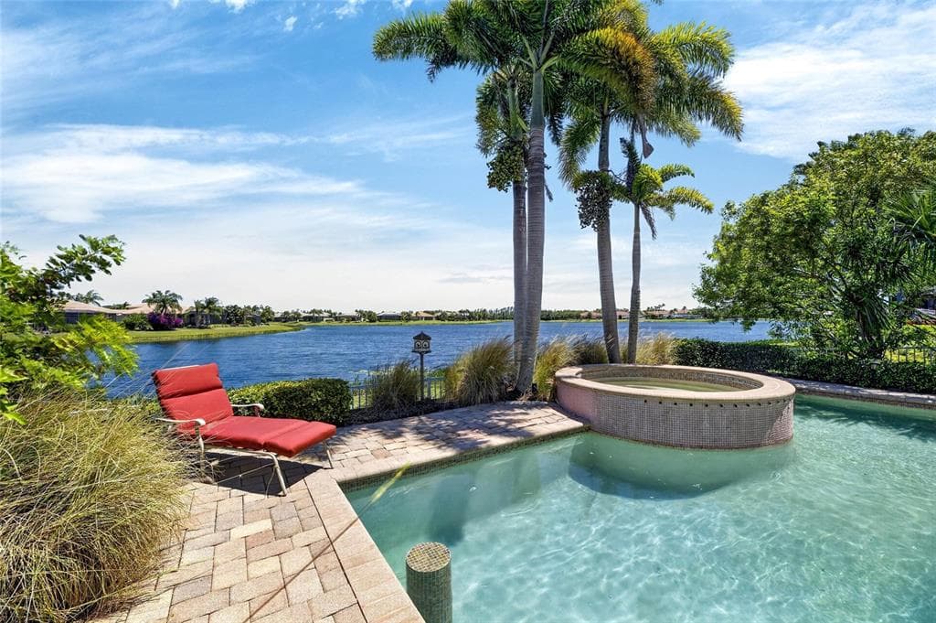 4922 SAPPHIRE SOUND DRIVE WIMAUMA, FL 33598