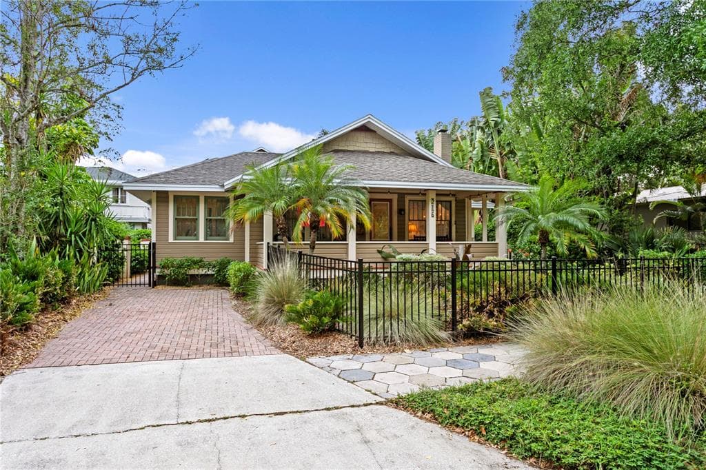 316 9TH AVENUE NE ST PETERSBURG, FL 33701