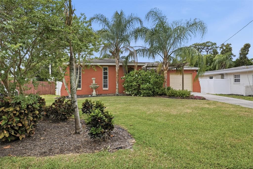 51 CYPRESS DRIVE PALM HARBOR, FL 34684