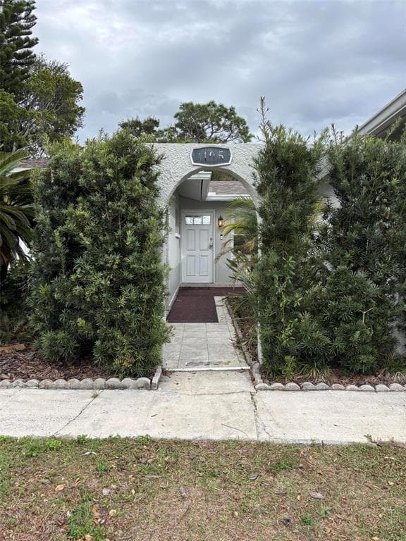 1105 AMBLE LANE CLEARWATER, FL 33755