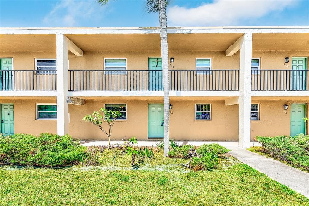 12300 PARK BOULEVARD UNIT 116 SEMINOLE, FL 33772