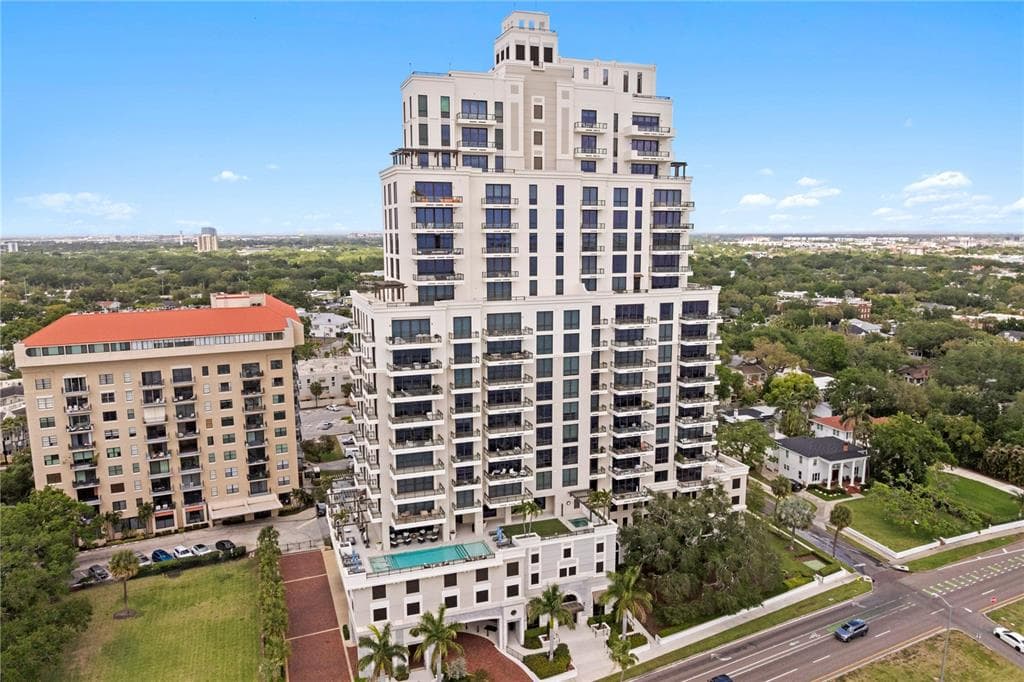 2103 BAYSHORE BOULEVARD UNIT 504 TAMPA, FL 33606