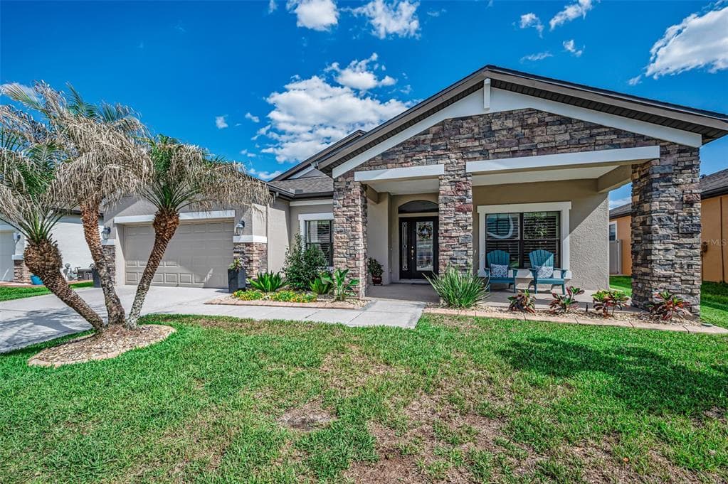 8449 BLUEVINE SKY DRIVE LAND O LAKES, FL 34637