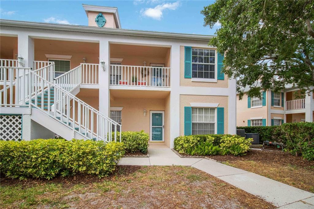 4211 CADDIE DRIVE E UNIT 204 BRADENTON, FL 34203