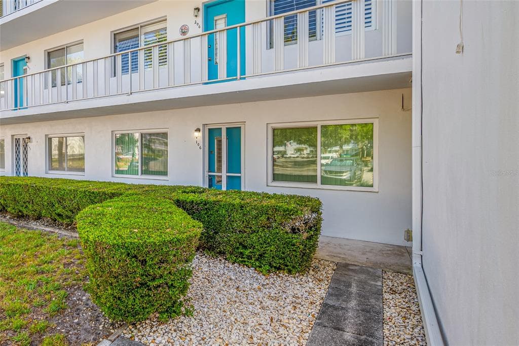 8533 110TH STREET UNIT 106 SEMINOLE, FL 33772