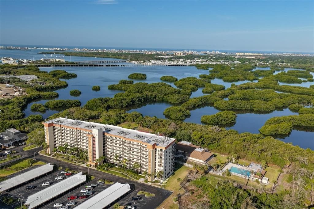 5400 PARK STREET N UNIT 208 ST PETERSBURG, FL 33709