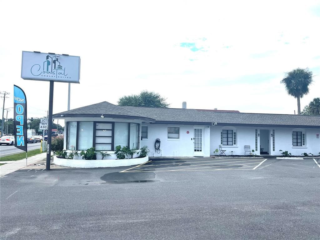 128 RIDGEWOOD AVENUE DAYTONA BEACH, FL 32117