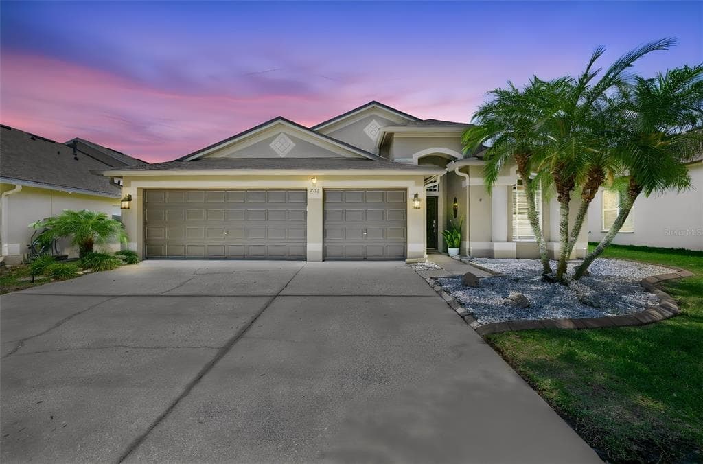 7318 GUILFORD PINE LANE APOLLO BEACH, FL 33572