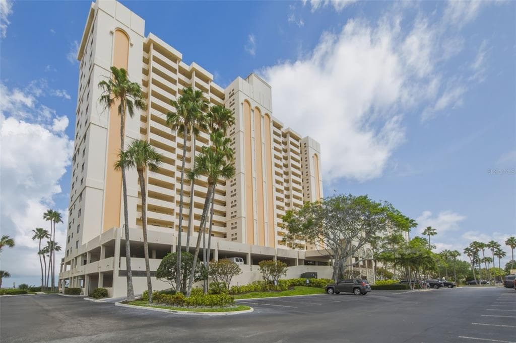 1270 GULF BOULEVARD UNIT 1202 CLEARWATER BEACH, FL 33767