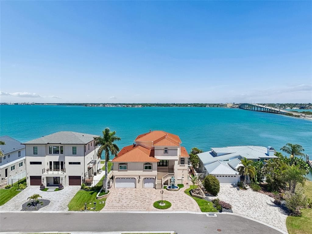 1203 BAY DRIVE BELLEAIR BEACH, FL 33786