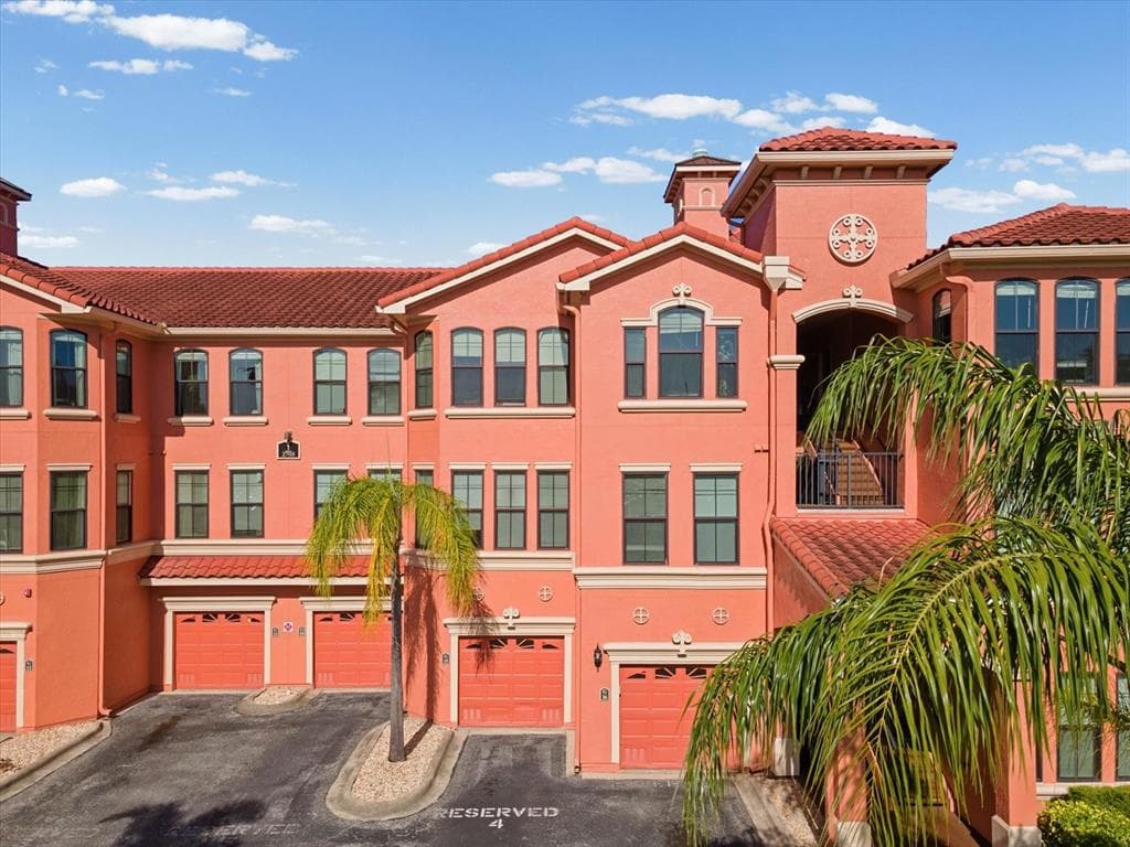 2705 VIA MURANO UNIT 123 CLEARWATER, FL 33764