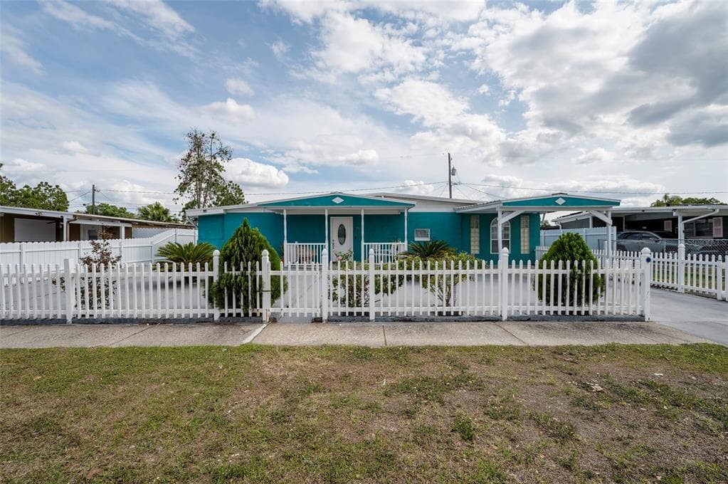 7511 TIDEWATER TRAIL TAMPA, FL 33619