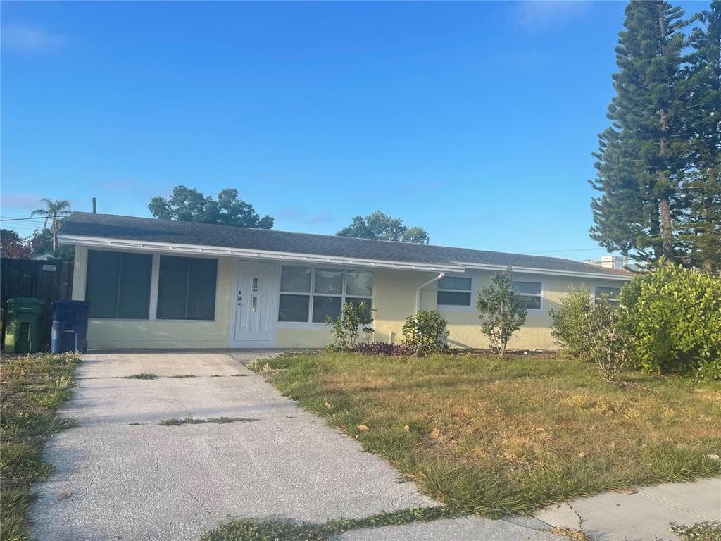 3712 W WALLACE AVENUE TAMPA, FL 33611