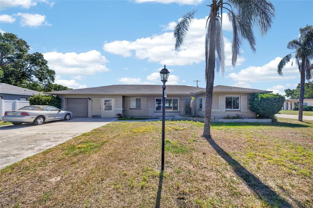 219 S SATURN AVENUE CLEARWATER, FL 33755