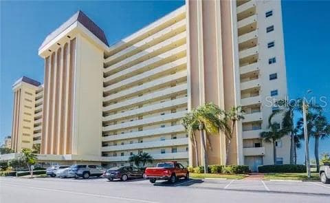 4575 COVE CIRCLE UNIT 1105 ST PETERSBURG, FL 33708