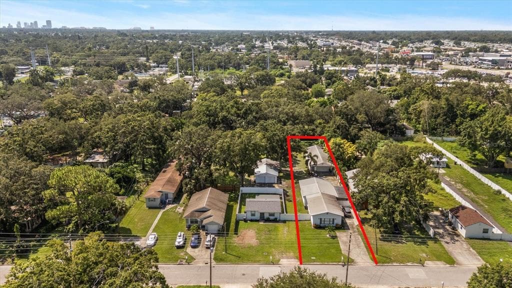 3290 70TH AVENUE N ST PETERSBURG, FL 33702