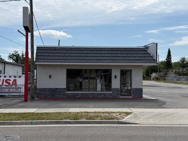 9501 N NEBRASKA AVENUE TAMPA, FL 33612