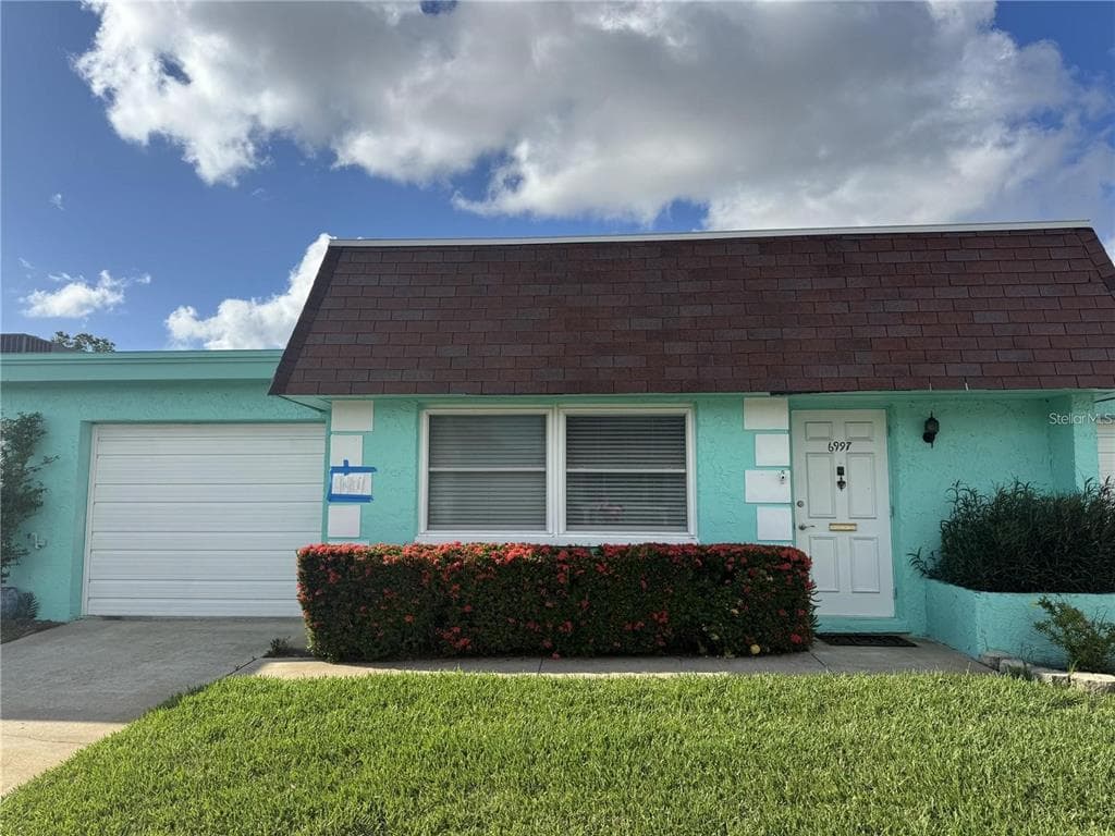 6997 VERSAILLES N UNIT n/a PINELLAS PARK, FL 33781