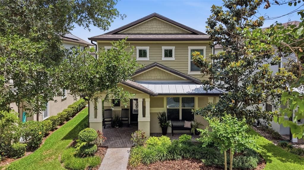 5920 VILLAGE CENTER DRIVE LITHIA, FL 33547