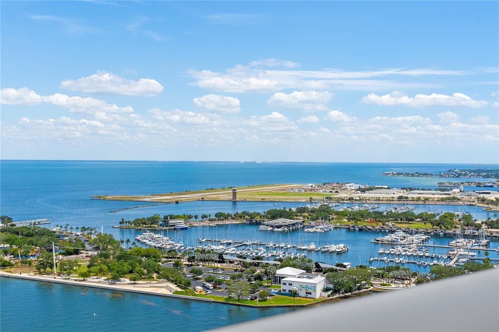 400 BEACH DRIVE NE UNIT 2605 ST PETERSBURG, FL 33701
