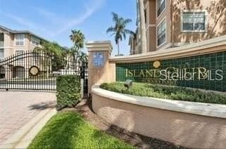 4301 BAY CLUB CIRCLE UNIT 4301 TAMPA, FL 33607