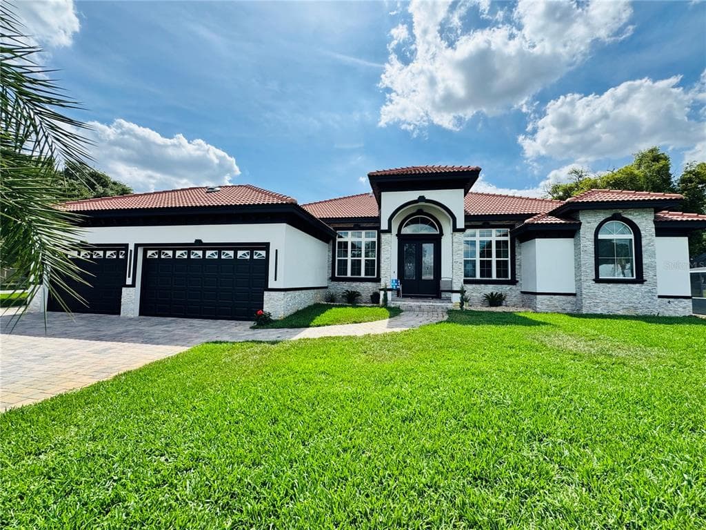 803 LAKE JESSIE DR DRIVE WINTER HAVEN, FL 33881