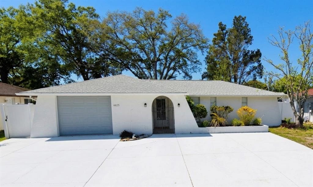 8923 CANDLEWICK LANE PORT RICHEY, FL 34668