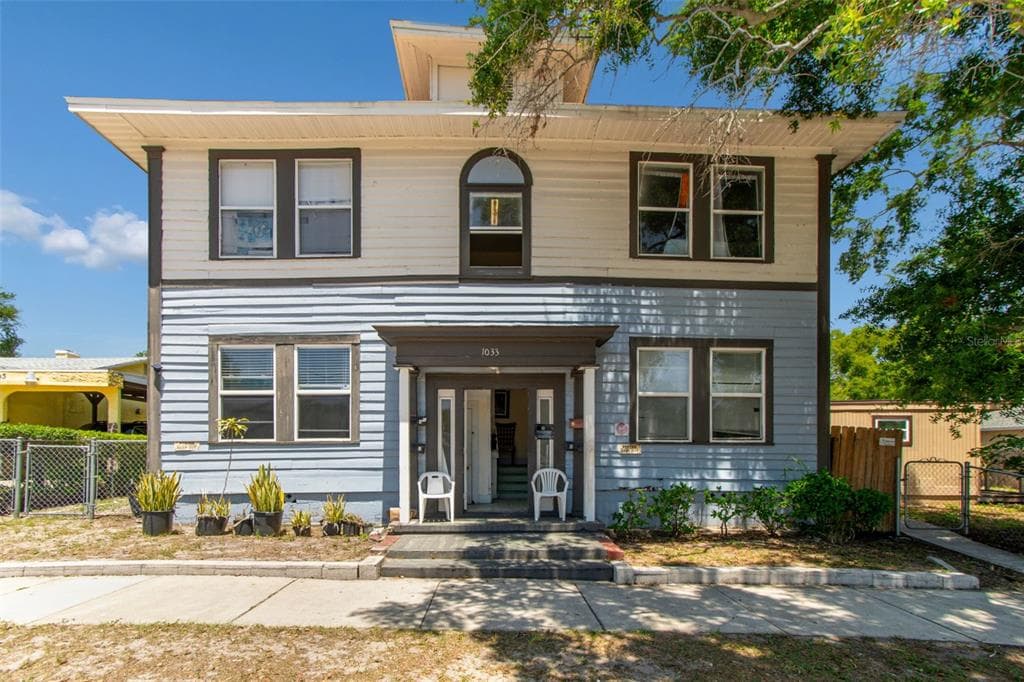1033 19TH AVENUE S ST PETERSBURG, FL 33705