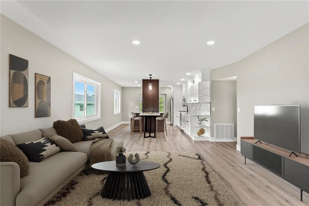2072 AUSTRALIA WAY W UNIT 42 CLEARWATER, FL 33763