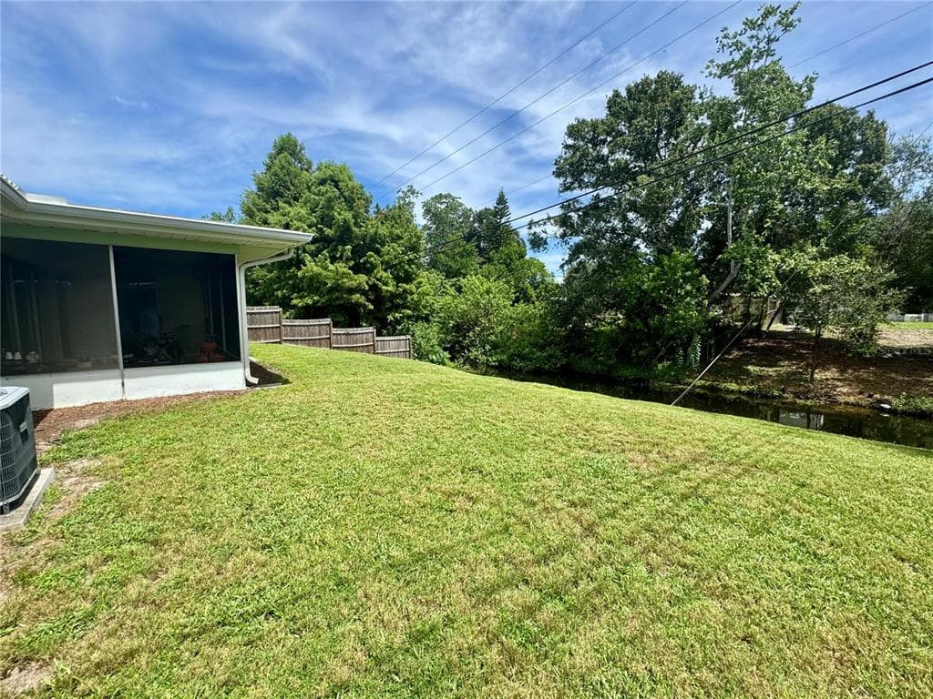1413 EMBASSY DRIVE CLEARWATER, FL 33764