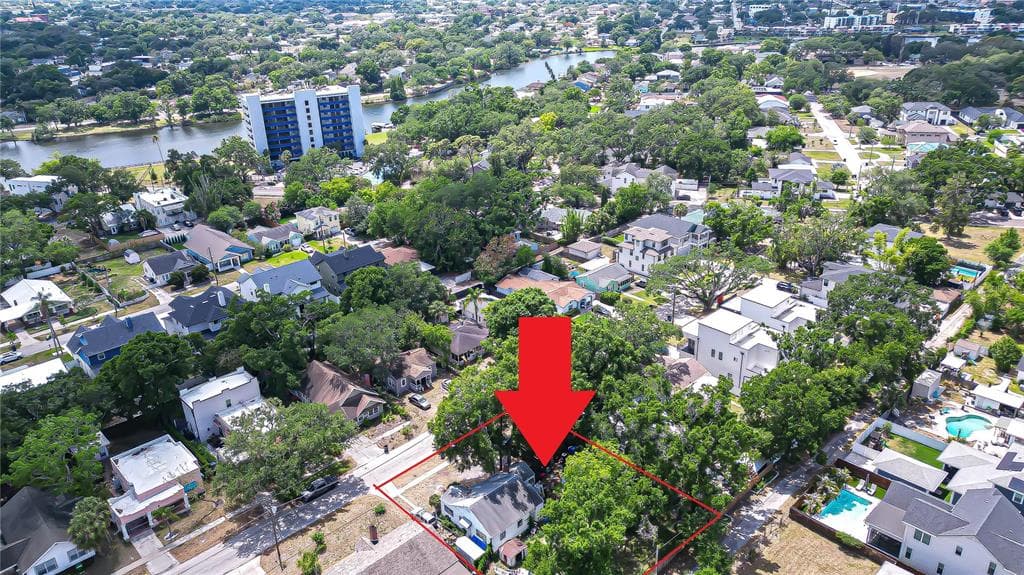 1009 W CORAL STREET TAMPA, FL 33602