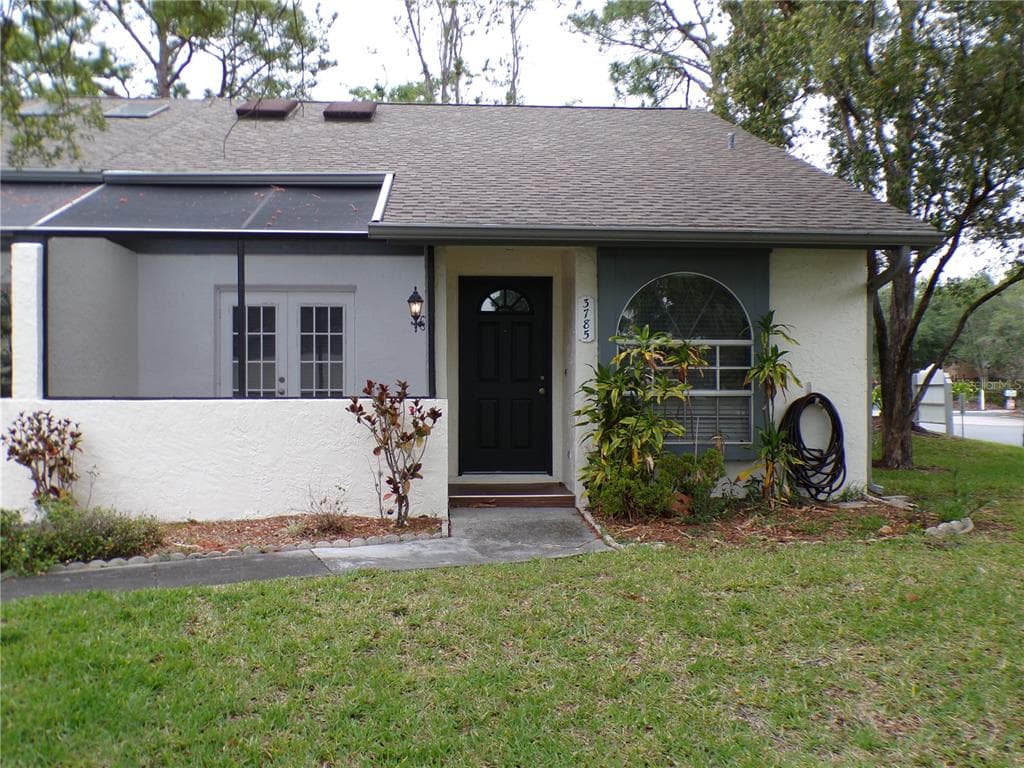 3785 MISSION COURT LARGO, FL 33771
